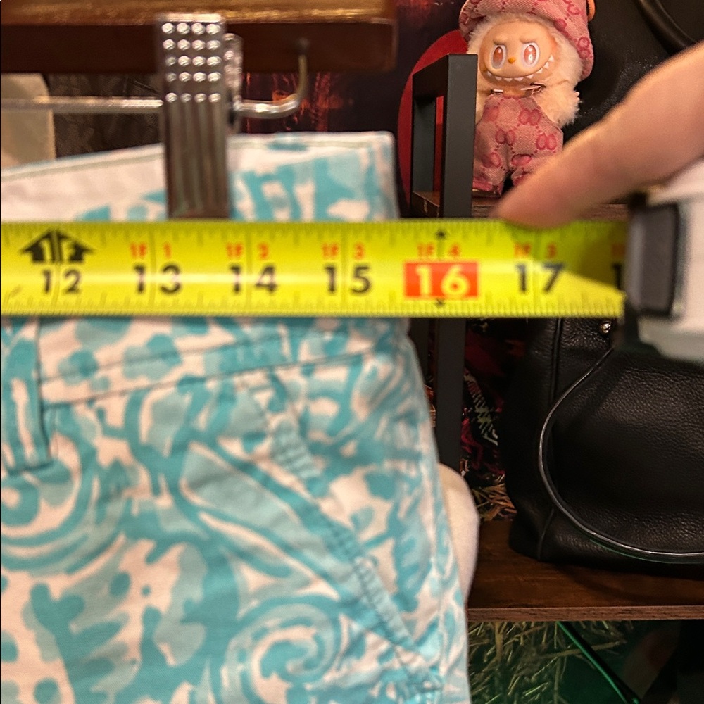 Lilly Pulitzer Aqua and White Patterned Shorts - Picture 7 of 10